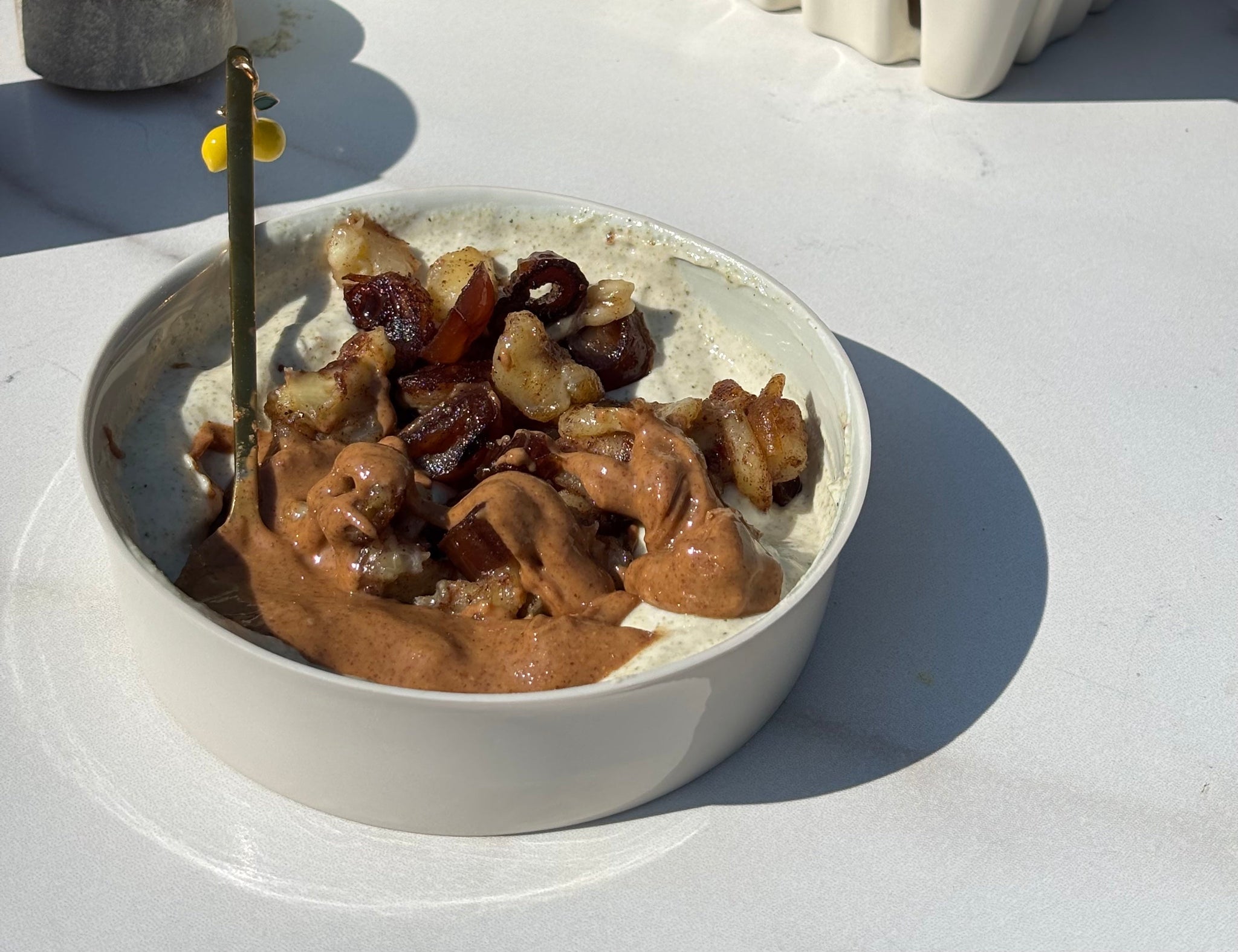LØUCO Caramelised Banana Protein Yogurt Bowl: 30g Protein Breakfast