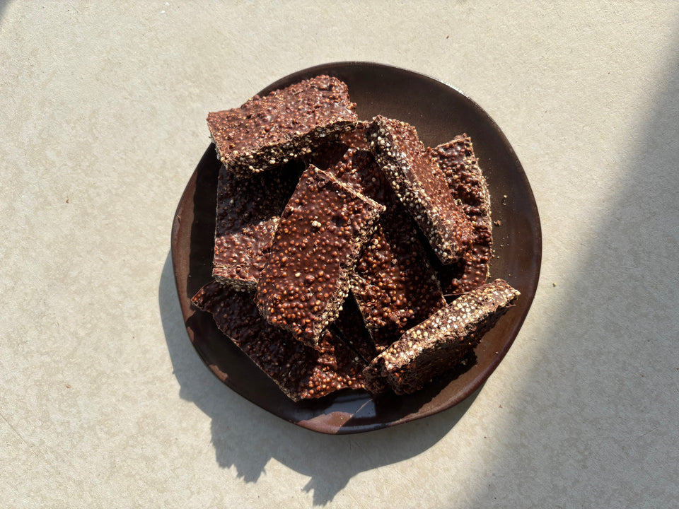 LØUCO Chocolate Protein Quinoa Bars: Easy 4-Ingredient Clean Snack